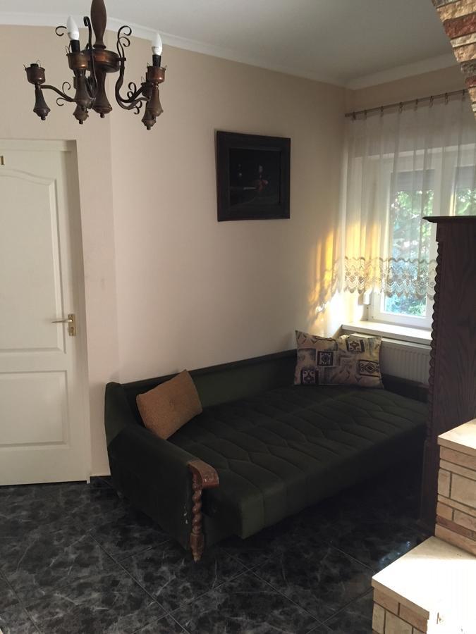 Csini Panzio Drinkbar Hotel Gyál Екстериор снимка