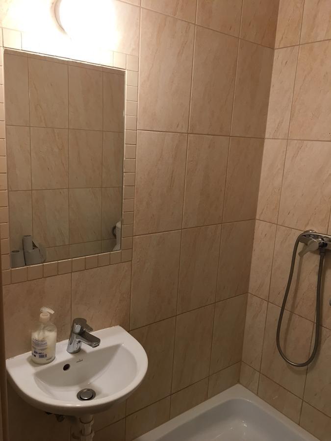 Csini Panzio Drinkbar Hotel Gyál Екстериор снимка
